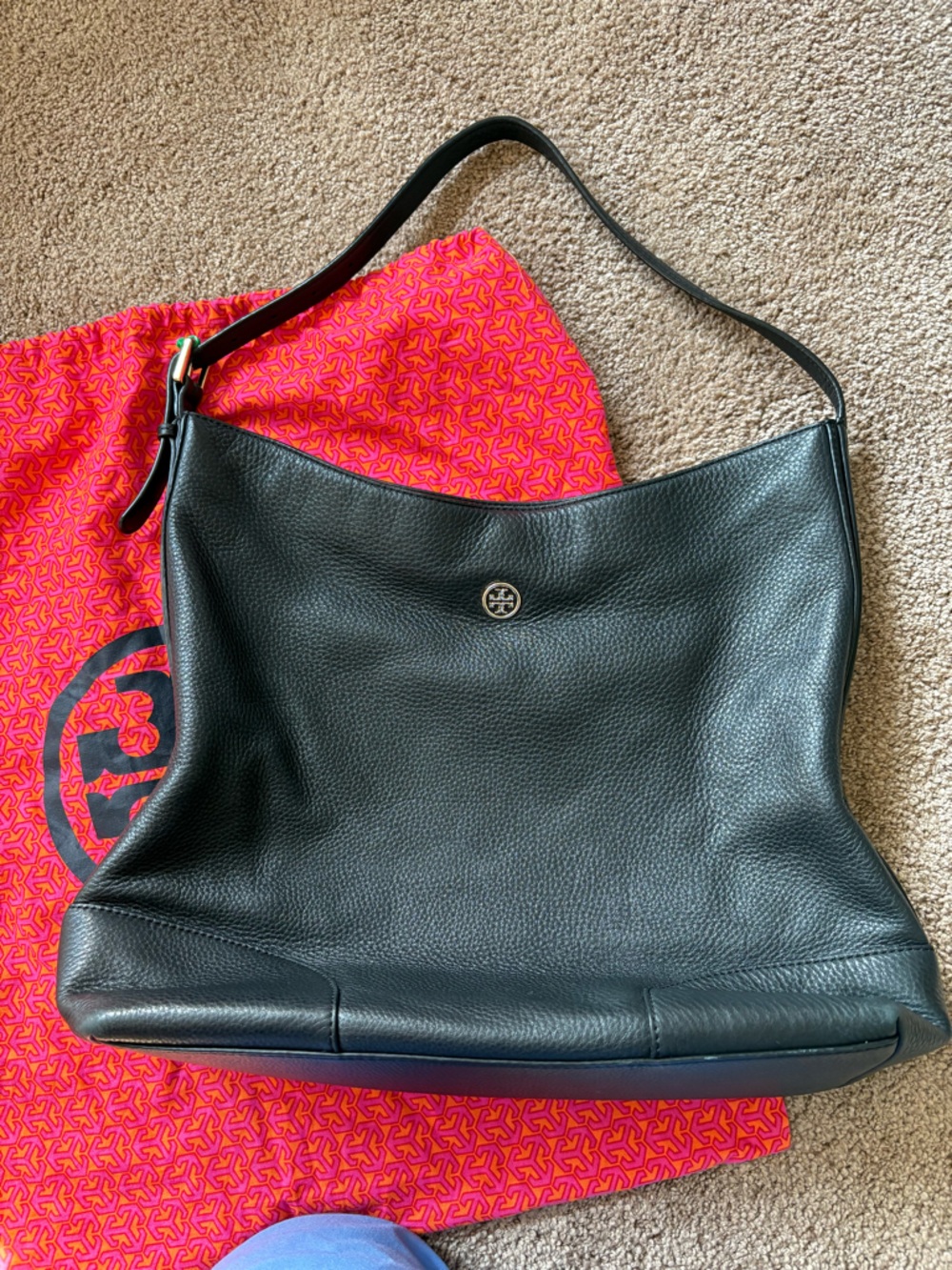 Tory Burch Black Leather Hobo Shoulder Bag - Picture 5 of 13
